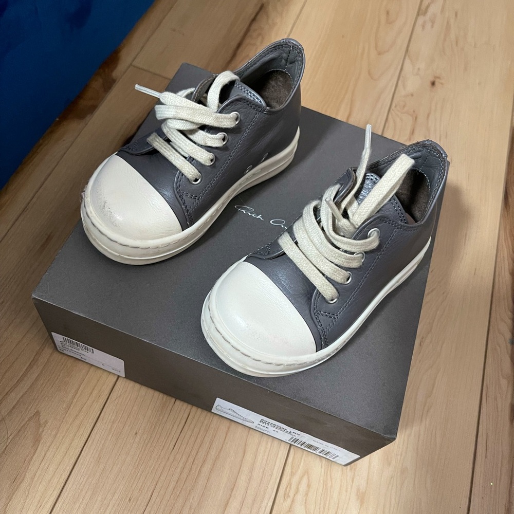 Rick Owen Low Top Leather Sneakers